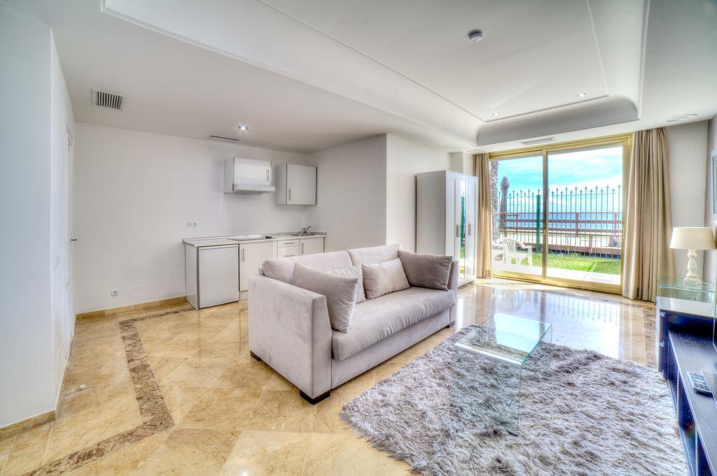 Banus Beach Aparthotel Marbella